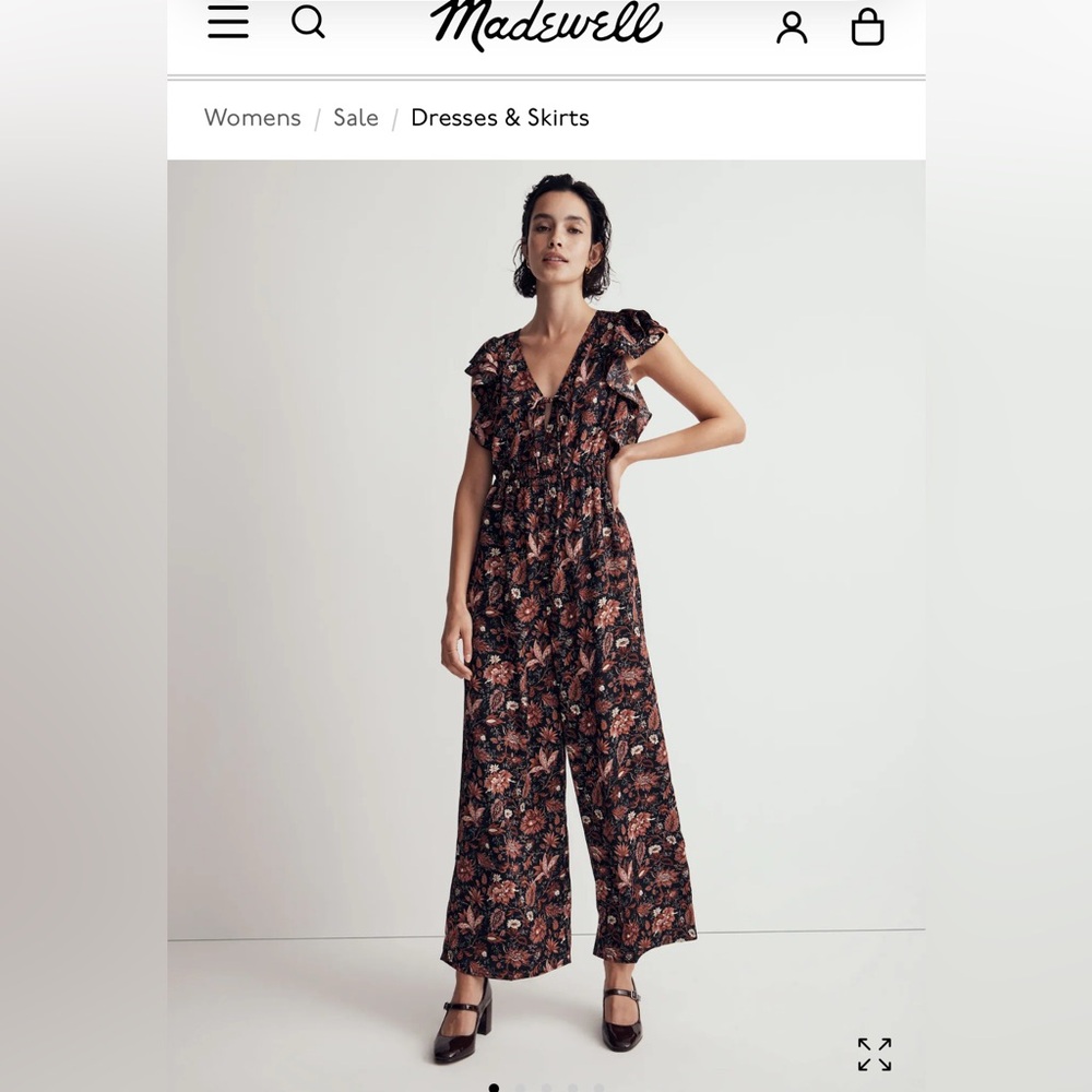 Madewell large deep v ruffle jumpsuit pampas floral hemmed as coulottes